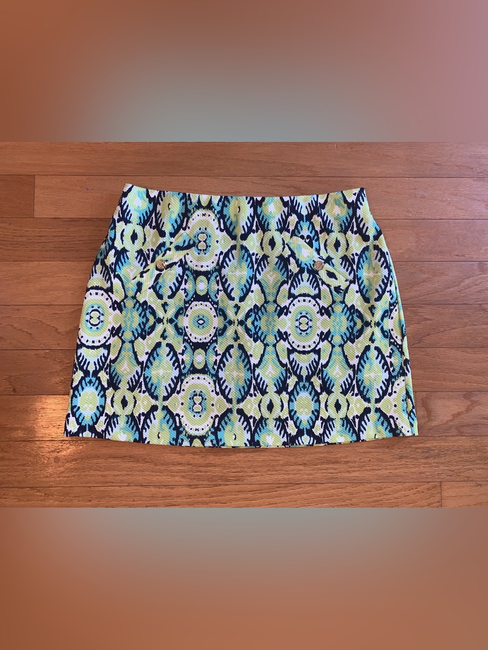 Pappagallo Blue & Lime Patterned Mini Skirt/Skort, Size Large.